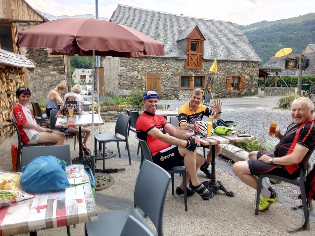 Notre restaurant à Loudenvielle : cuisine au feu de bois et produits frais